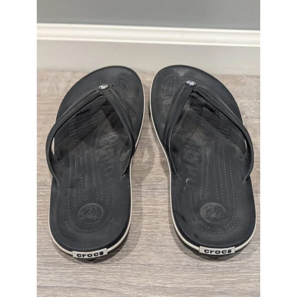 CROCS Black Leather rubber Thong Sandals Men’s Size 9 Women's Sz 11 Comfort